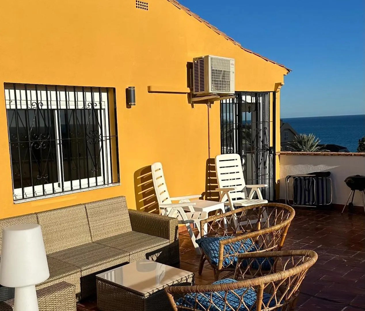 Penthouse Apartment In Benalmadena Costa, Beach - Seaview - Pool - 40M2 Private Terrace - One Bedroom - Sleeping Alcove
